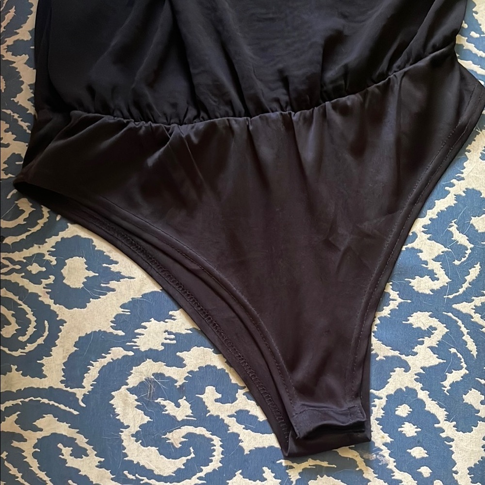 NWT She + Sky Lyndon BodySuit Black Sleeveless Drape Neck Size L - Picture 10 of 12